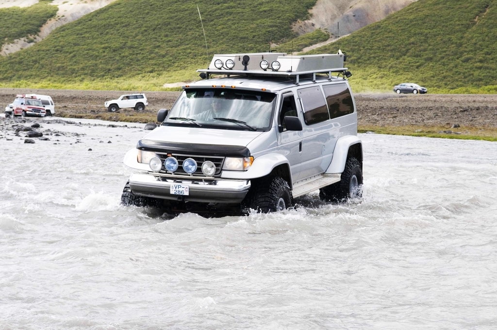 ISLANDA JEEP