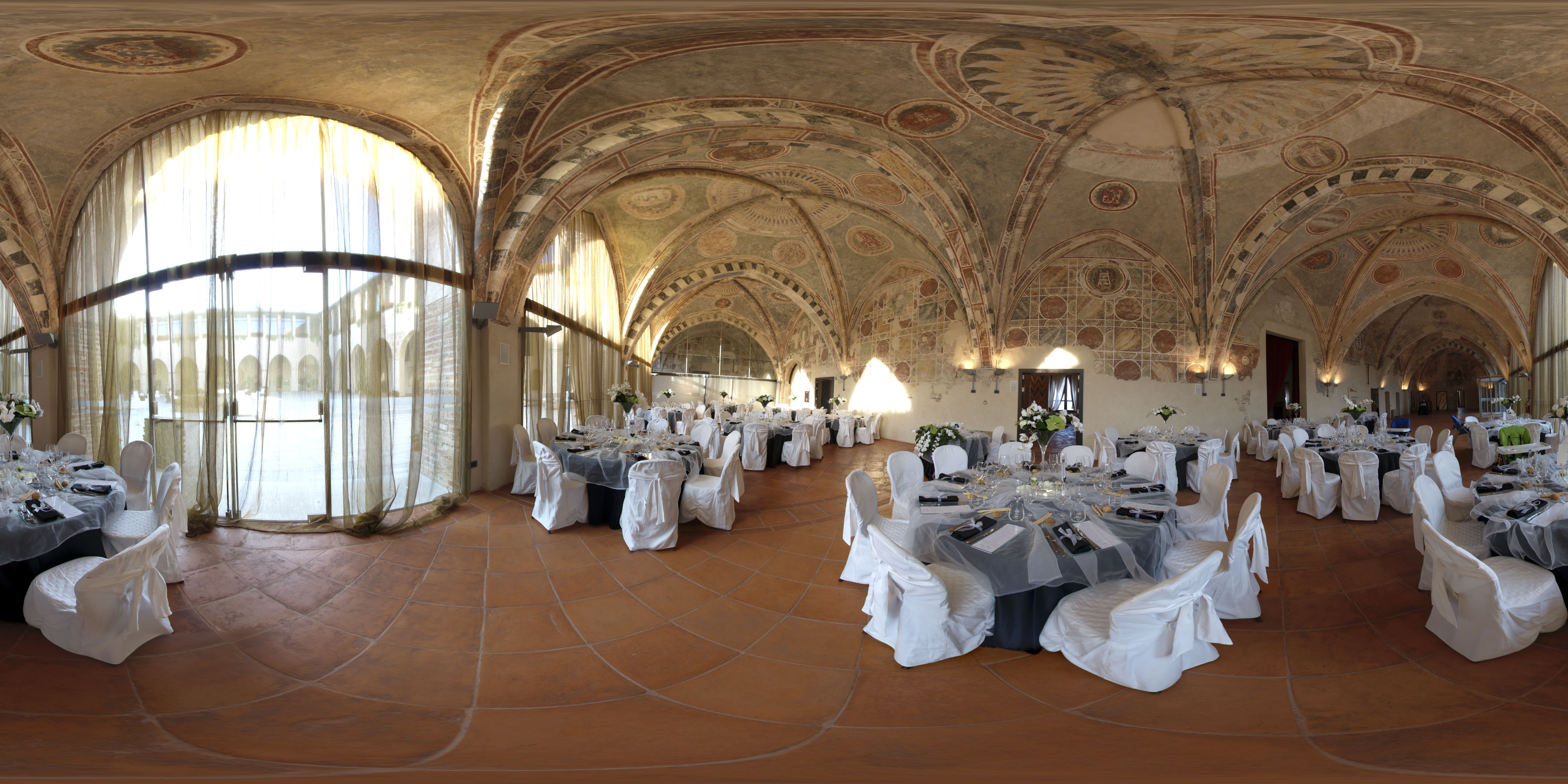 Salone Pt 1 Panorama Min