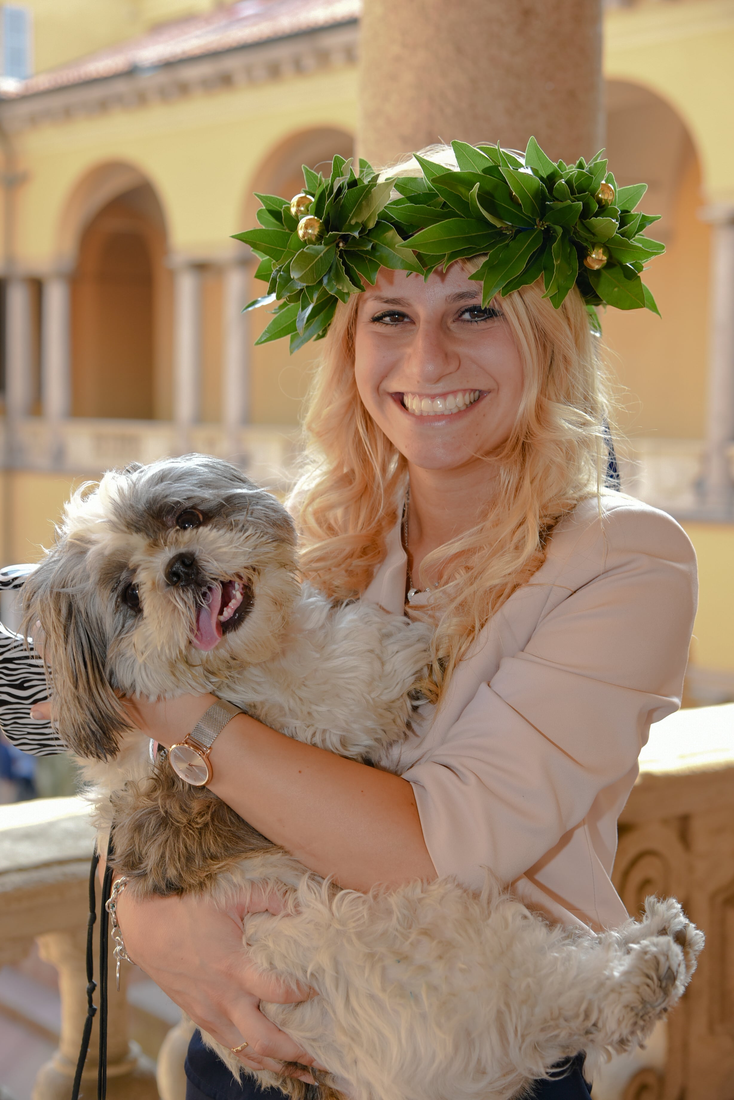 LAUREATA CANE DOTTORESSA
