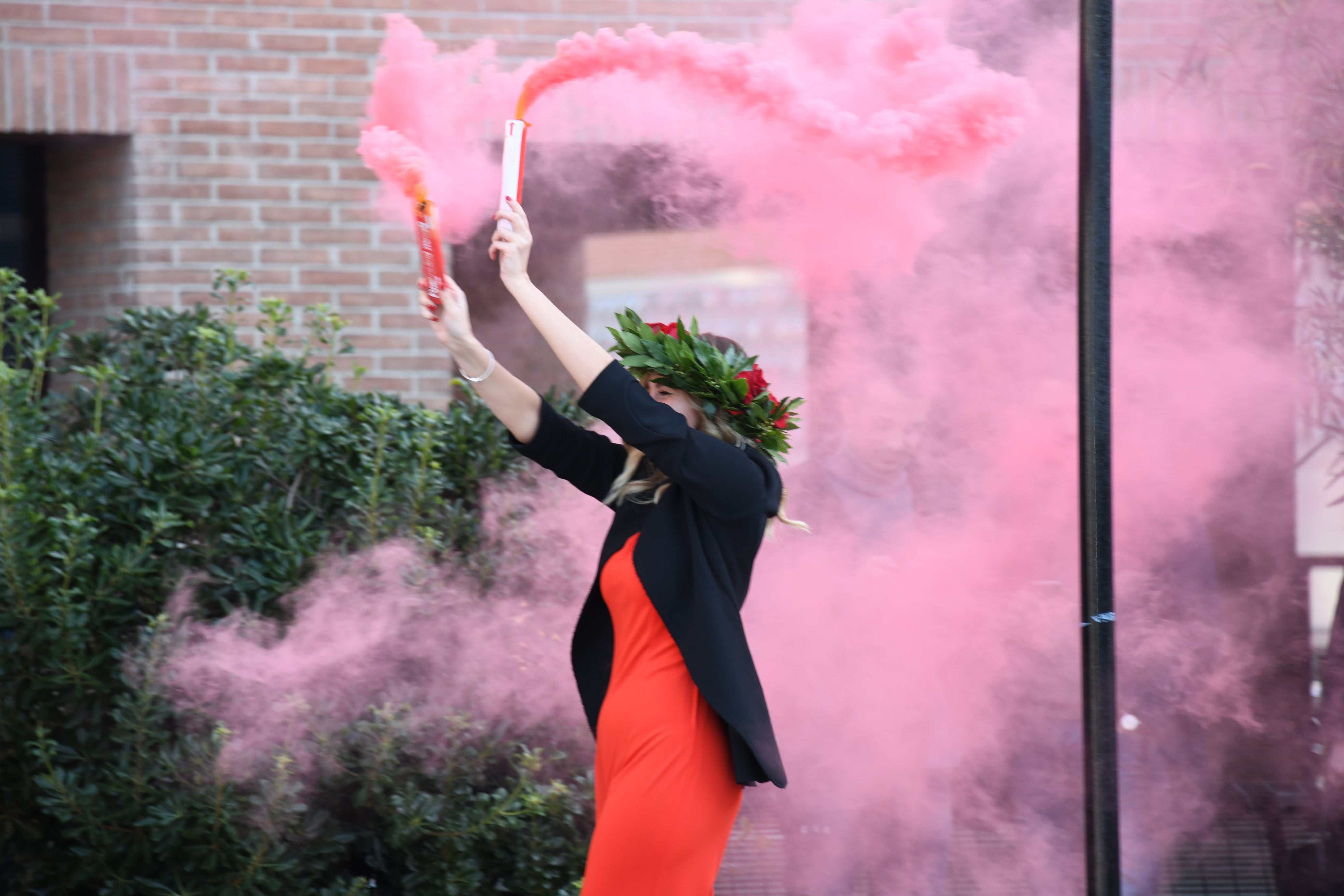 LAUREA FUMOGENI FESTEGGIAMENTI